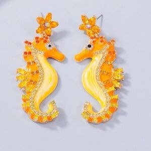 seahorse earrings A484